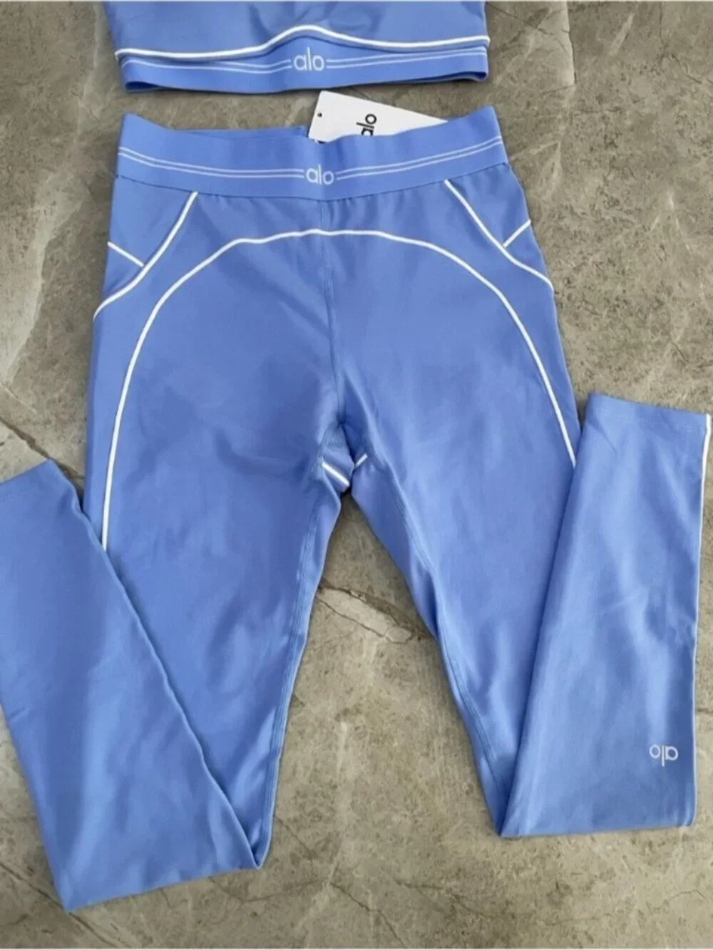 ALO Yoga Lavender-Blue High-Rise Leggings with White Piping